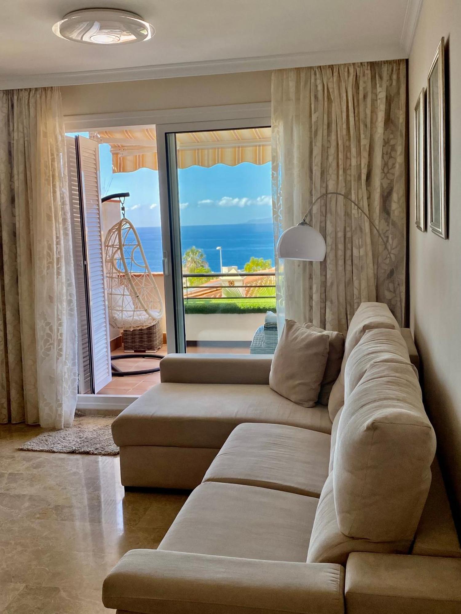 Apartment With Spectacular View In Puerto Santiago Puerto de Santiago  Buitenkant foto