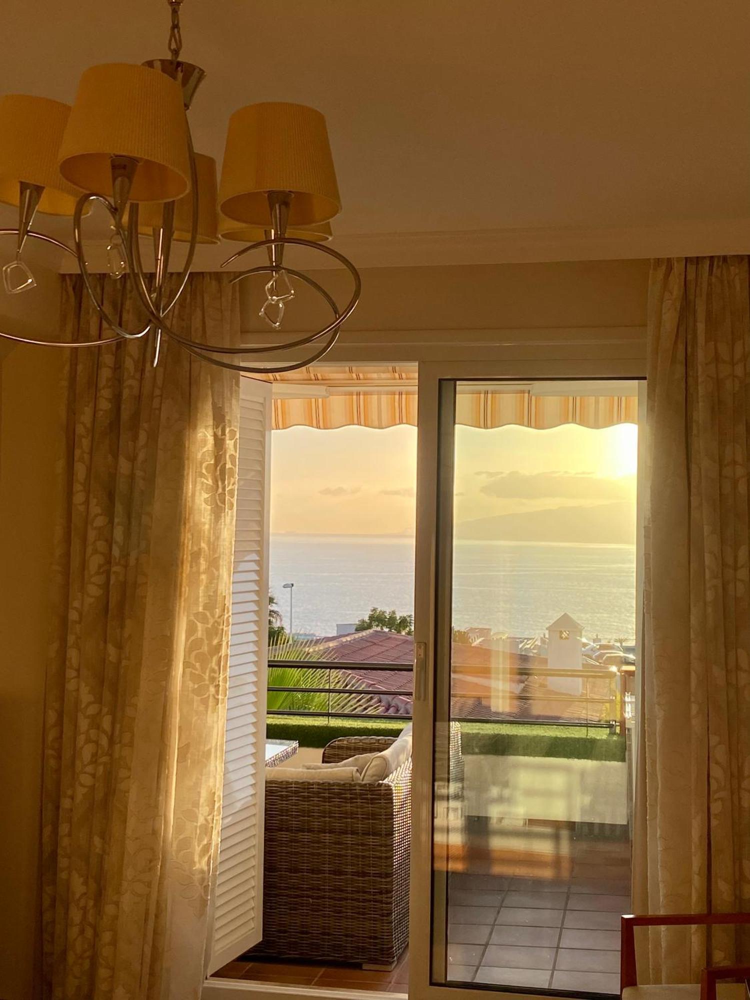 Apartment With Spectacular View In Puerto Santiago Puerto de Santiago  Buitenkant foto